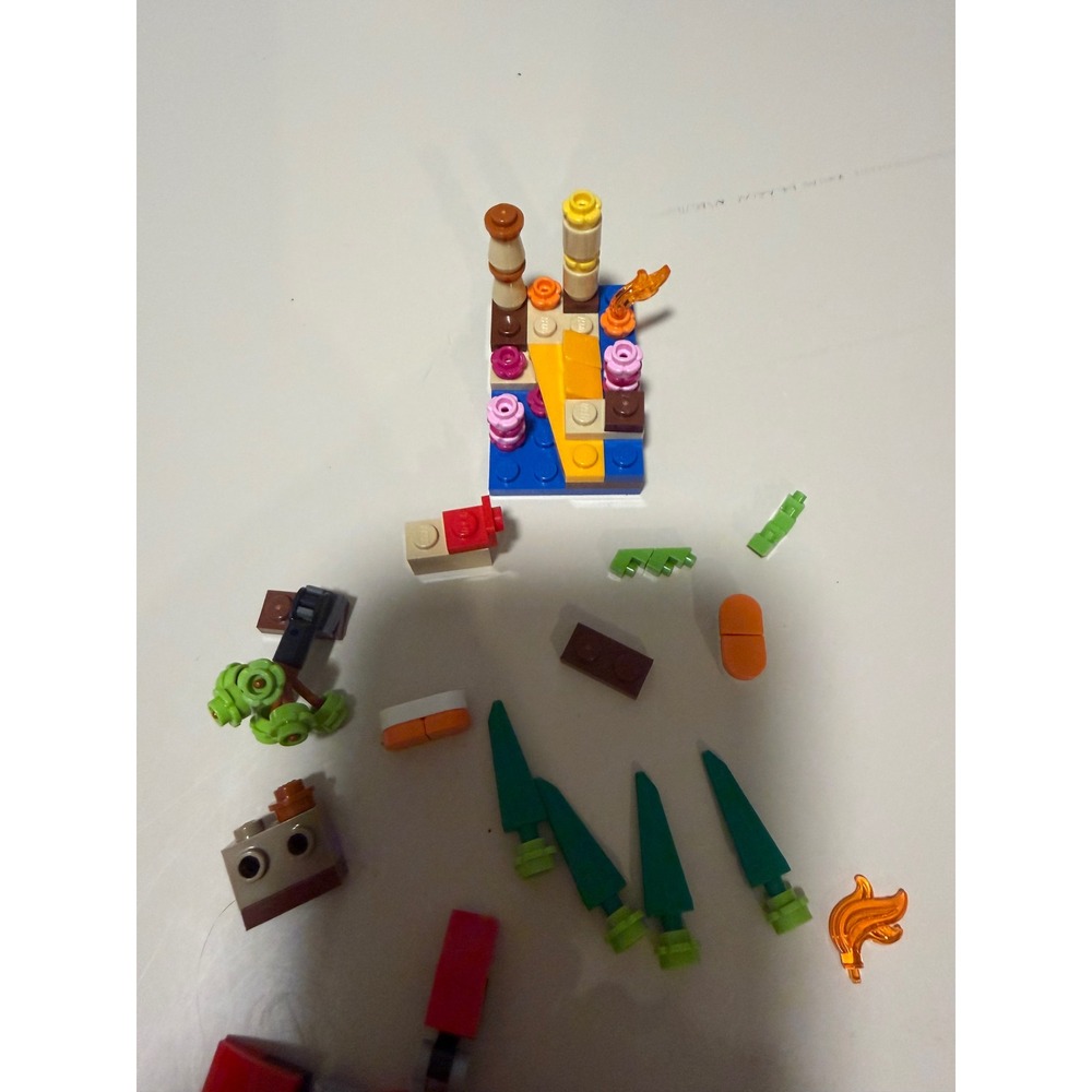 LEGO Disney Princess Sebastians Island The Little Mermaid Crab not full set - Picture 2 of 3